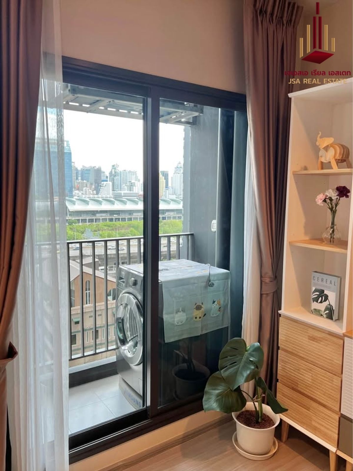 For SaleCondoRama9, Petchburi, RCA : ✨ For Sale: Life Asoke - Rama 9 Condo ✨ 💰 ONLY 3,990,000 THB