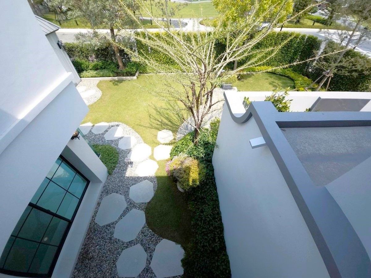 ขายบ้านบางนา แบริ่ง ลาซาล : NANTAWAN Bangna km 15 (นันทวัน บางนา กม.15) 220 ตร.ว. (6นอน 8น้ำ 12จอด) บ้านใหม่ตกแต่งครบพร้อมอยู่ หลังมุม ติดสวน ใกล้สโมสร