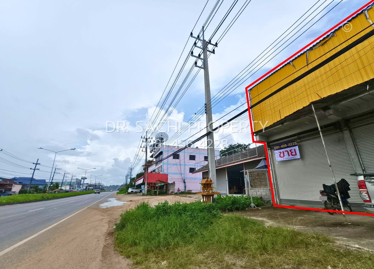 ขายอาคารพาณิชย์เชียงใหม่ : ขายถูก อาคารพาณิชย์ ใกล้ แม็คโคร ฝาง ทำเลดีติดถนนใหญ่  2 ชั้น (109.2 ตารางวา)