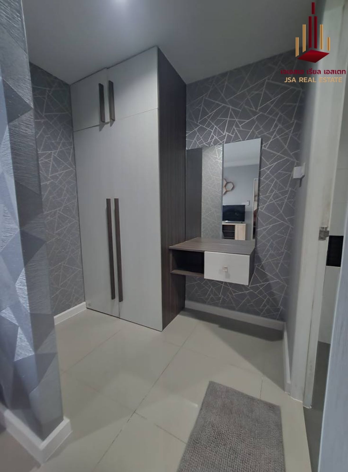 For RentCondoRatchadapisek, Huaikwang, Suttisan : ✨ For RENT: The Prive Ratchadapisek 30 Condo ✨ 💰 ONLY 18,000 THB/Month