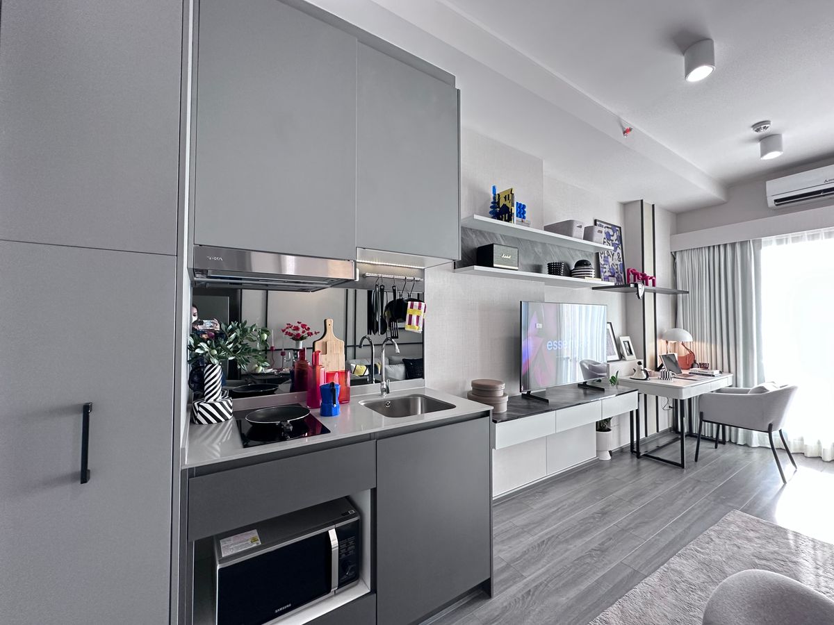 For SaleCondoKhlongtoei, Kluaynamthai : Sell ​​Ideo Sukhumvit Project-Rama 4 There are many rooms to choose from. Ready to receive a special promotion behind the house