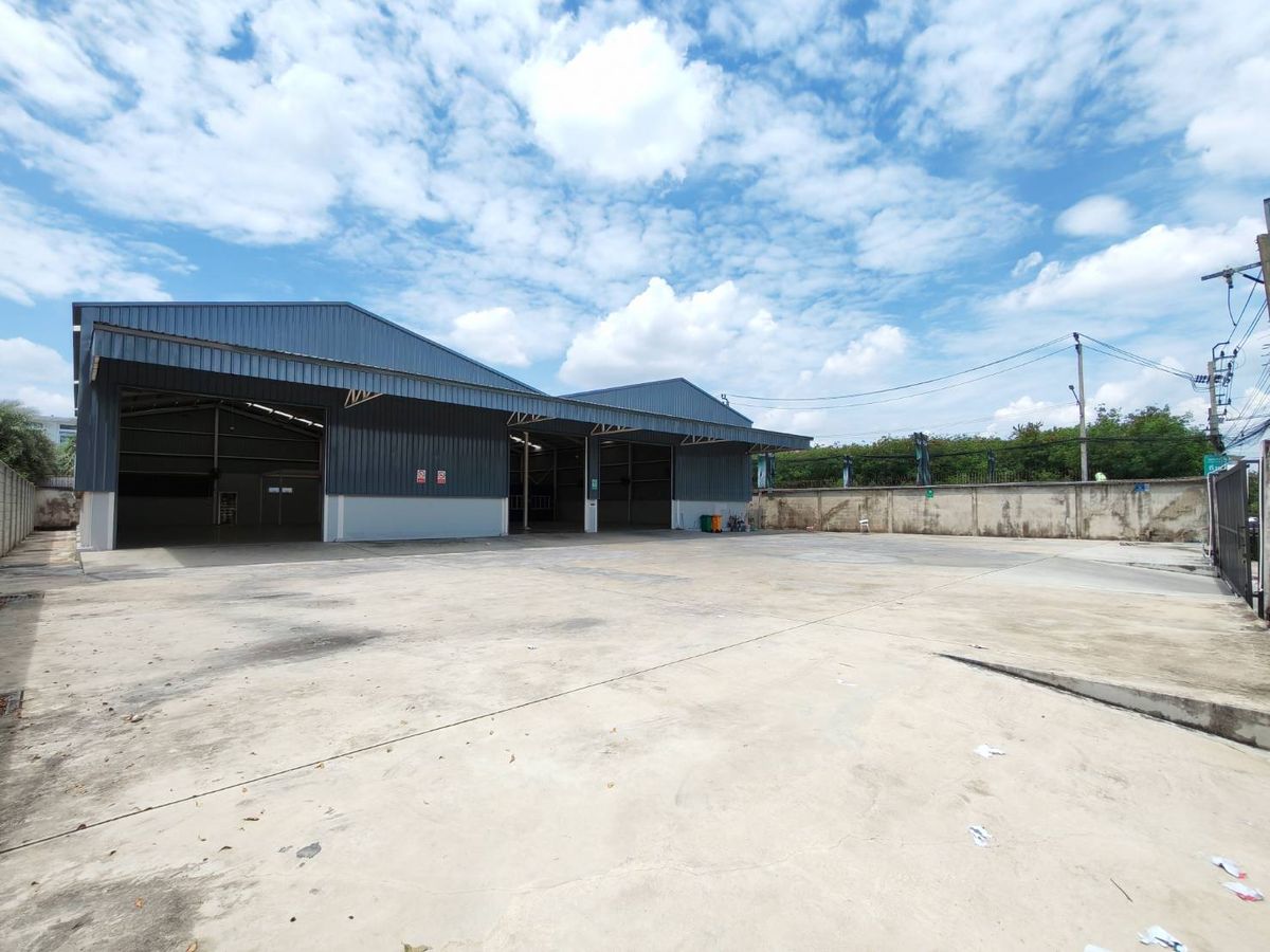 For RentWarehouseNawamin, Ramindra : Warehouse/Office Ram Inthra Sukhaphiban 5, Bang Khen District, Bangkok, area 1,350 sq.m.