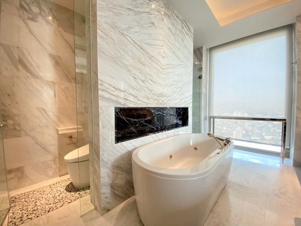 ให้เช่าคอนโดวงเวียนใหญ่ เจริญนคร : ( UL2510074 ) Tel/Line 096-2479369 , สำหรับเช่า เดอะ เรสซิเดนซ์ แอท แมนดาริน โอเรียนเต็ล กรุงเทพฯ 3 ห้องนอน 3 ห้องน้ำ ขนาด 222 ตร.ม. ห้องสวย ห้องใหญ่ วิวแม่น้ำ ✨