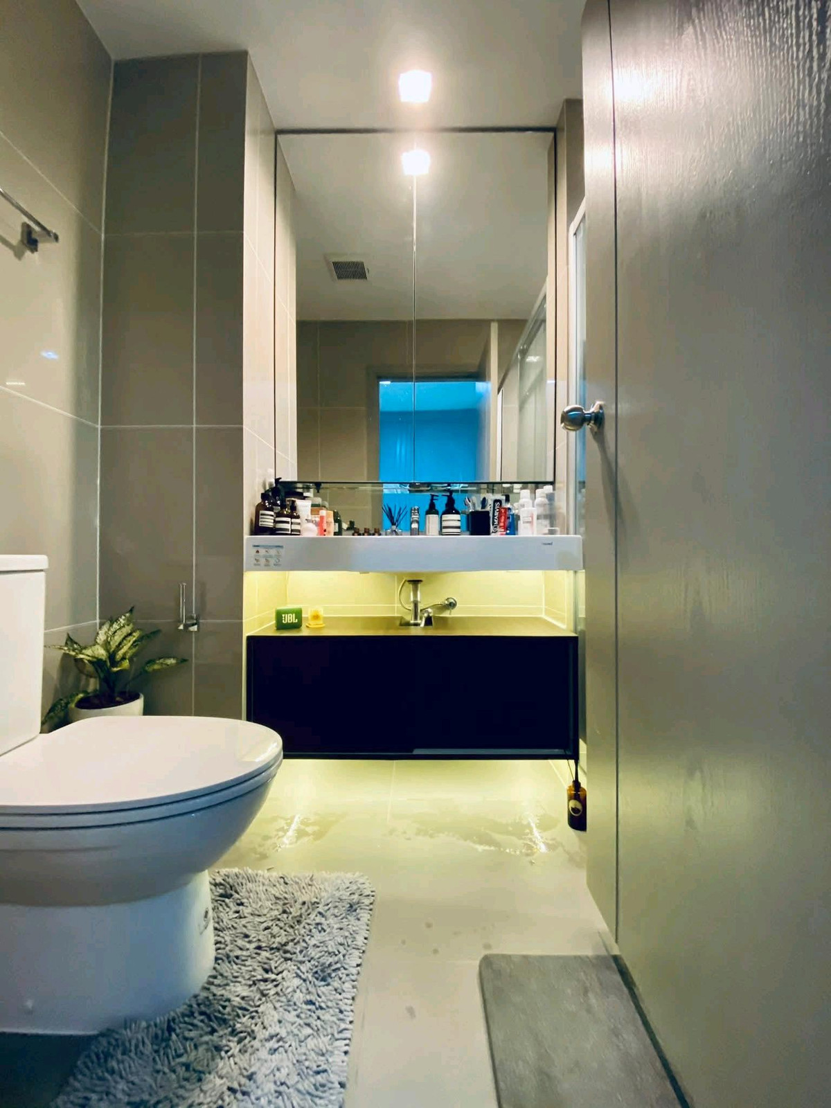 ให้เช่าคอนโดพระราม 9 เพชรบุรีตัดใหม่ RCA : 🔴15,000฿🔴 𝗜𝗱𝗲𝗼 𝗡𝗲𝘄 𝗥𝗮𝗺𝗮 𝟵┃ไอดีโอ นิว พระราม 9 ✅ ใกล้ MRT พระราม 9 ยินดีบริการ🙏สนใจทัก 𝙇𝙄𝙉𝙀 มานะคะ (ตอบไวมาก):​📱 รหัสทรัพย์​ 6904-0212📱: ไอดีไลน์:@bbcondo88