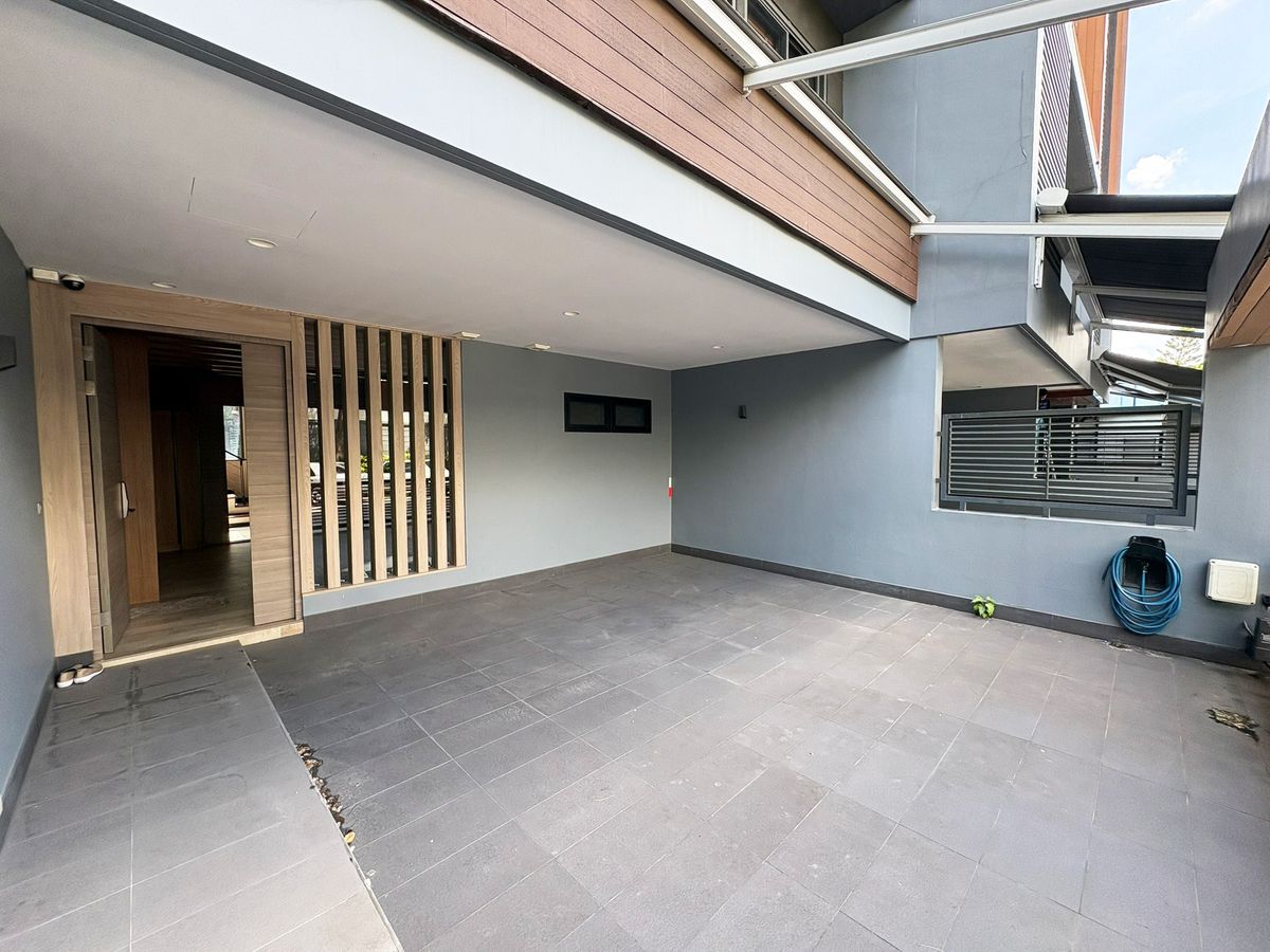 ขายทาวน์โฮมพระราม 3 สาธุประดิษฐ์ : 🌟 ทาวน์โฮมหรู 4.5 ชั้น บ้านทำเลทอง ใจกลางพระราม 3 🌟