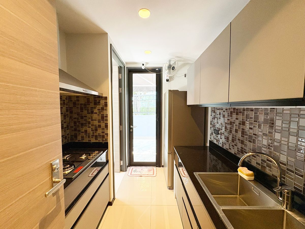 ขายทาวน์โฮมพระราม 3 สาธุประดิษฐ์ : 🌟 ทาวน์โฮมหรู 4.5 ชั้น บ้านทำเลทอง ใจกลางพระราม 3 🌟