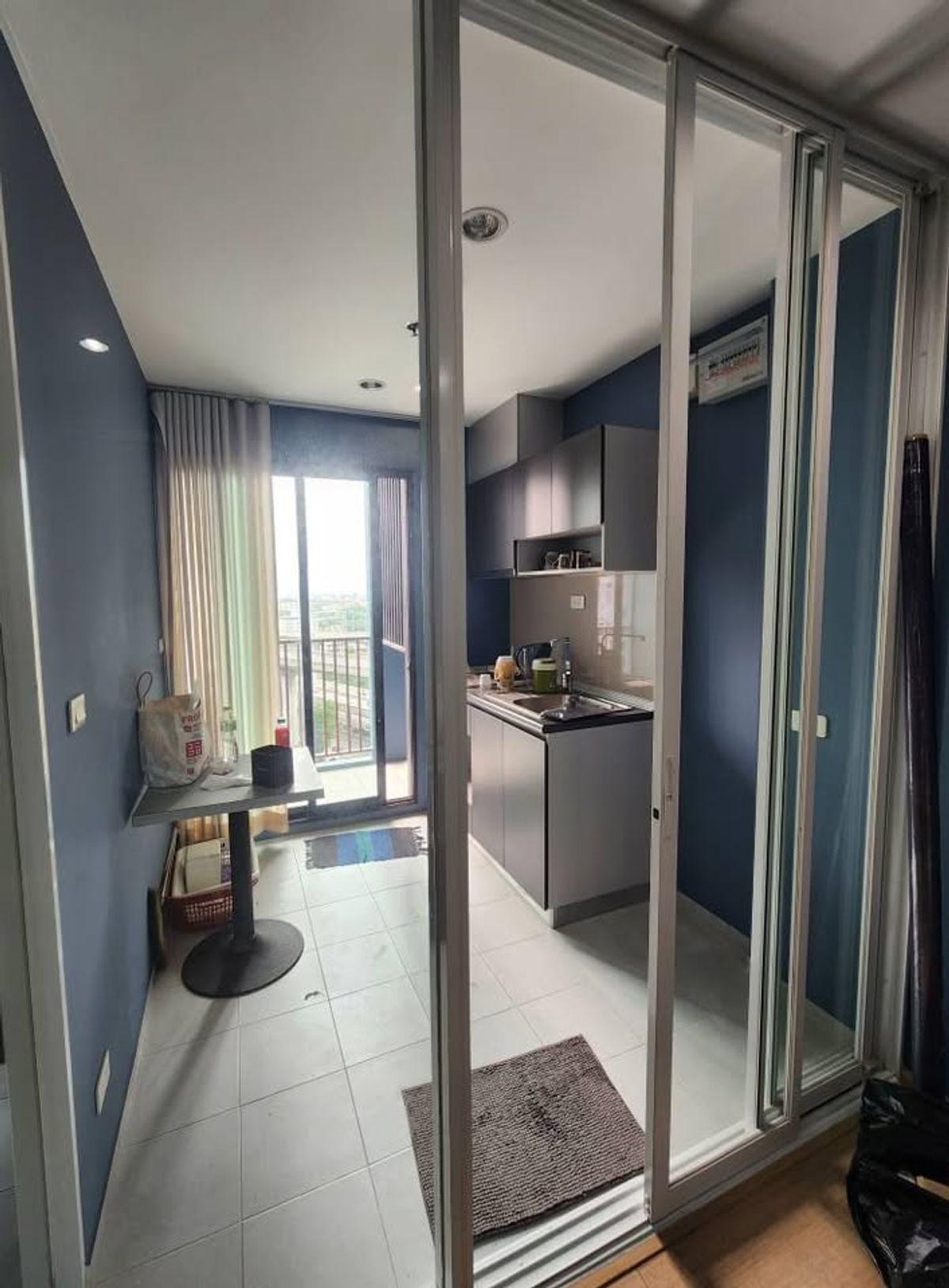 ขายคอนโดพระราม 9 เพชรบุรีตัดใหม่ RCA : ขายคอนโด The Base Rama 9 - Ramkhamhaeng ราคา 1,900,000 บาท [MKs251005]