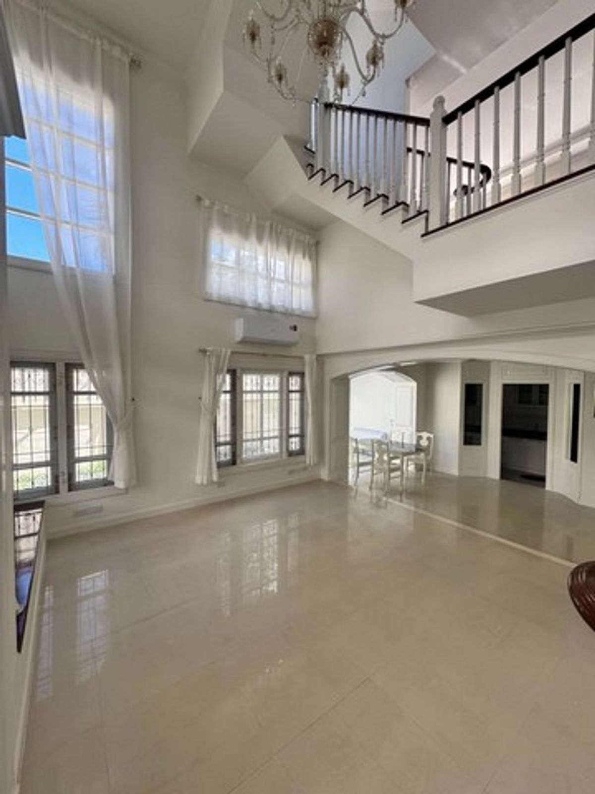 ให้เช่าทาวน์โฮมรามคำแหง หัวหมาก : HR2910ให้เช่าทาวน์โฮม 3.5 ชั้น หลังมุม โครงการซิตี้พลัส สุขุมวิท 50 มีเฟอร์บางส่วน ใกล้ทางด่วนเดินทางสะดวก