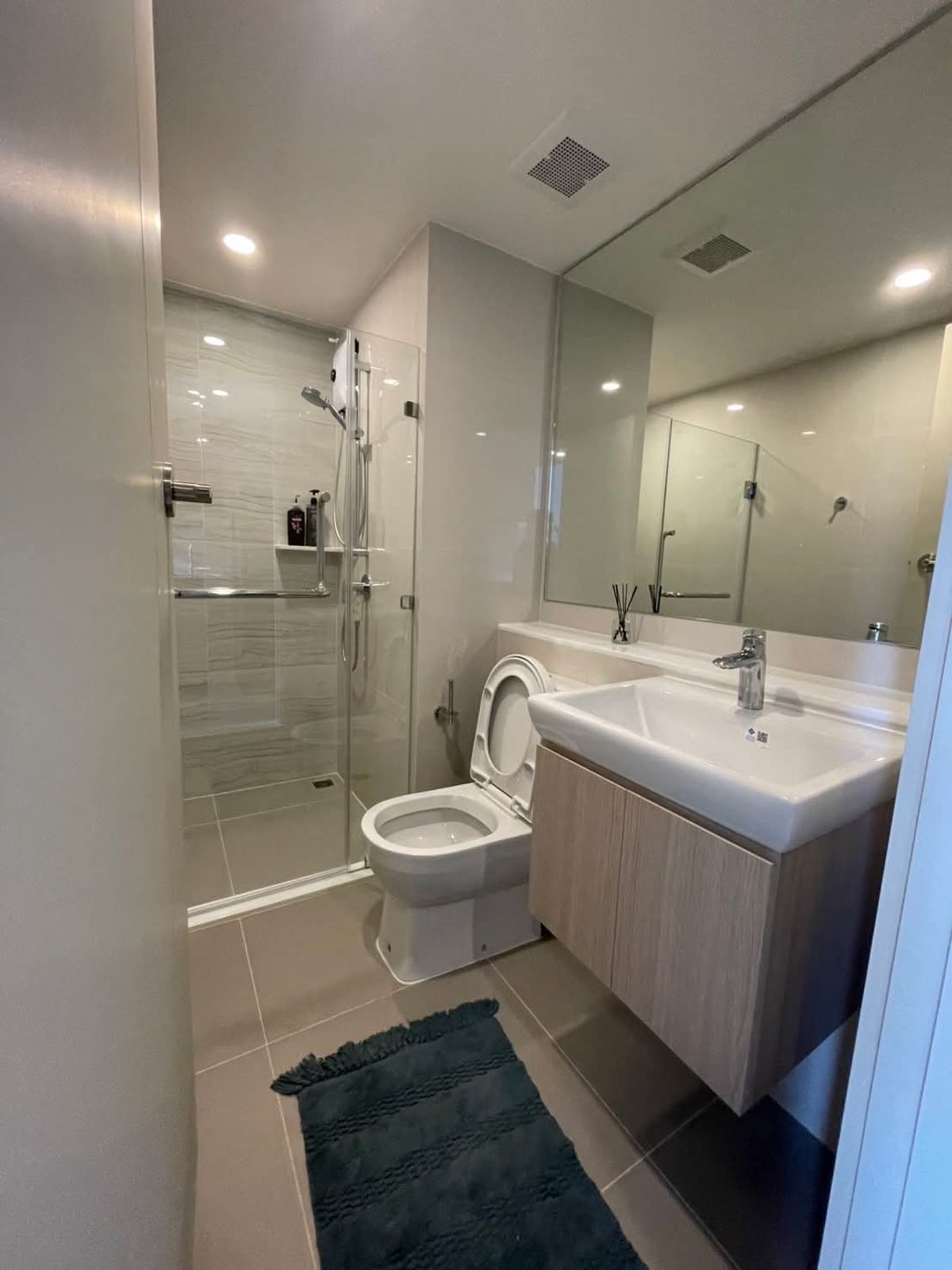 ให้เช่าคอนโดคลองเตย กล้วยน้ำไท : ให้เช่า ✨ Life Rama 4 - Asoke ✨ ใกล้ MRT ศูนย์ประชุมสิริกิติ์ เฟอร์นิเจอร์ และ เครื่องใช้ไฟฟ้าครบ 