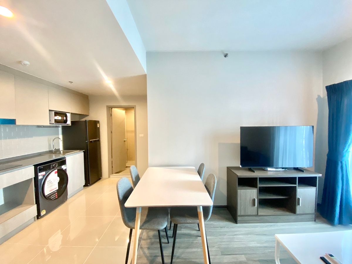 For RentCondoSeri Thai, Ramkhamhaeng Nida : Ideo Ramkhamhaeng Lamsali Station Condo with high ceiling rooms near MRT Lam Sali Intersection 50 m. ❣️🚝 Tell 0812473863📞
