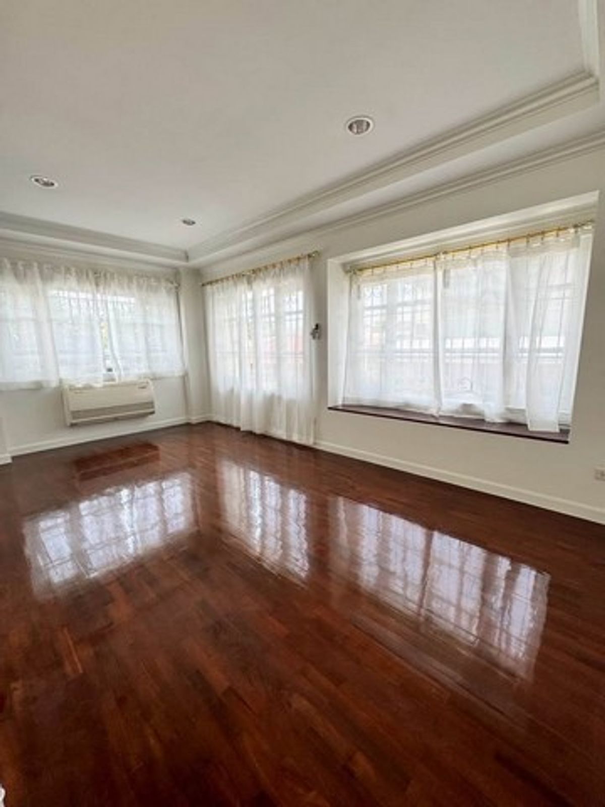 ให้เช่าทาวน์โฮมรามคำแหง หัวหมาก : HR2910ให้เช่าทาวน์โฮม 3.5 ชั้น หลังมุม โครงการซิตี้พลัส สุขุมวิท 50 มีเฟอร์บางส่วน ใกล้ทางด่วนเดินทางสะดวก