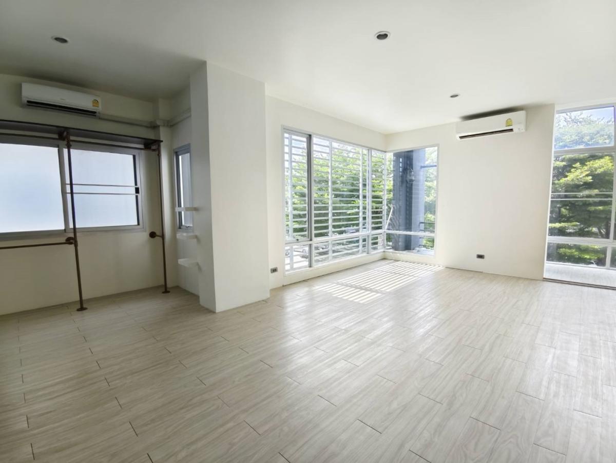 ขายสำนักงานพระราม 9 เพชรบุรีตัดใหม่ RCA : 🔥ขายด่วน +🔥บี สแควร์ พระราม 9-เหม่งจ๋าย ใกล้โรงเรียนนานาชาติเดอะรีเจ้นท์