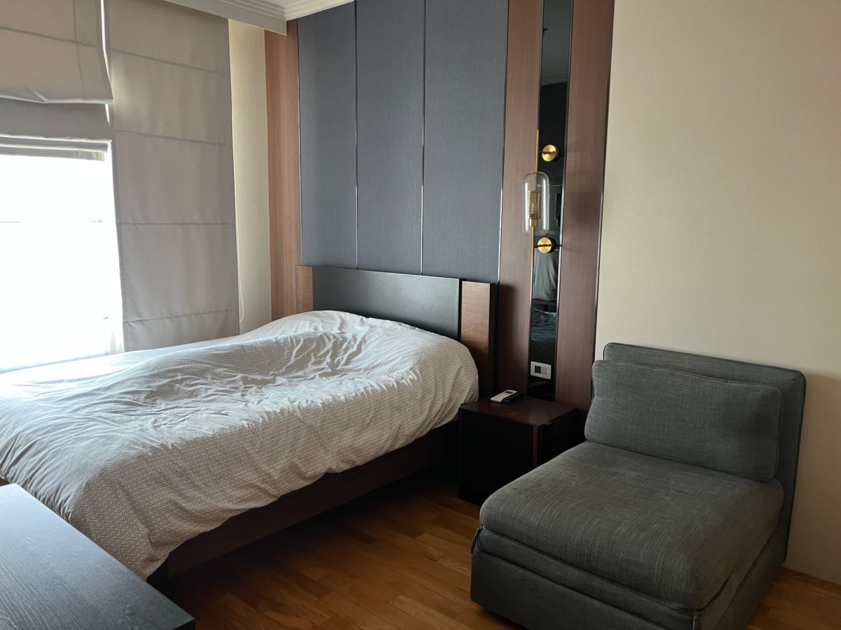 ขายคอนโดสาทร นราธิวาส : ✨ Sale : The Empire Place ✨ 💰 Only 20,500,000 THB