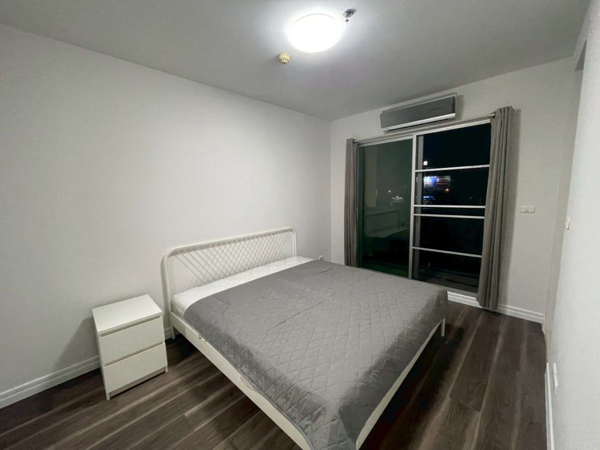 For RentCondoPattanakan, Srinakarin : #Condo with rental #The Parkland Srinakarin #2 bedroom condo, 2 bathrooms #Wide rooms divided into bedrooms, kitchens, living rooms #Condo near MRT #MRT Srilasal