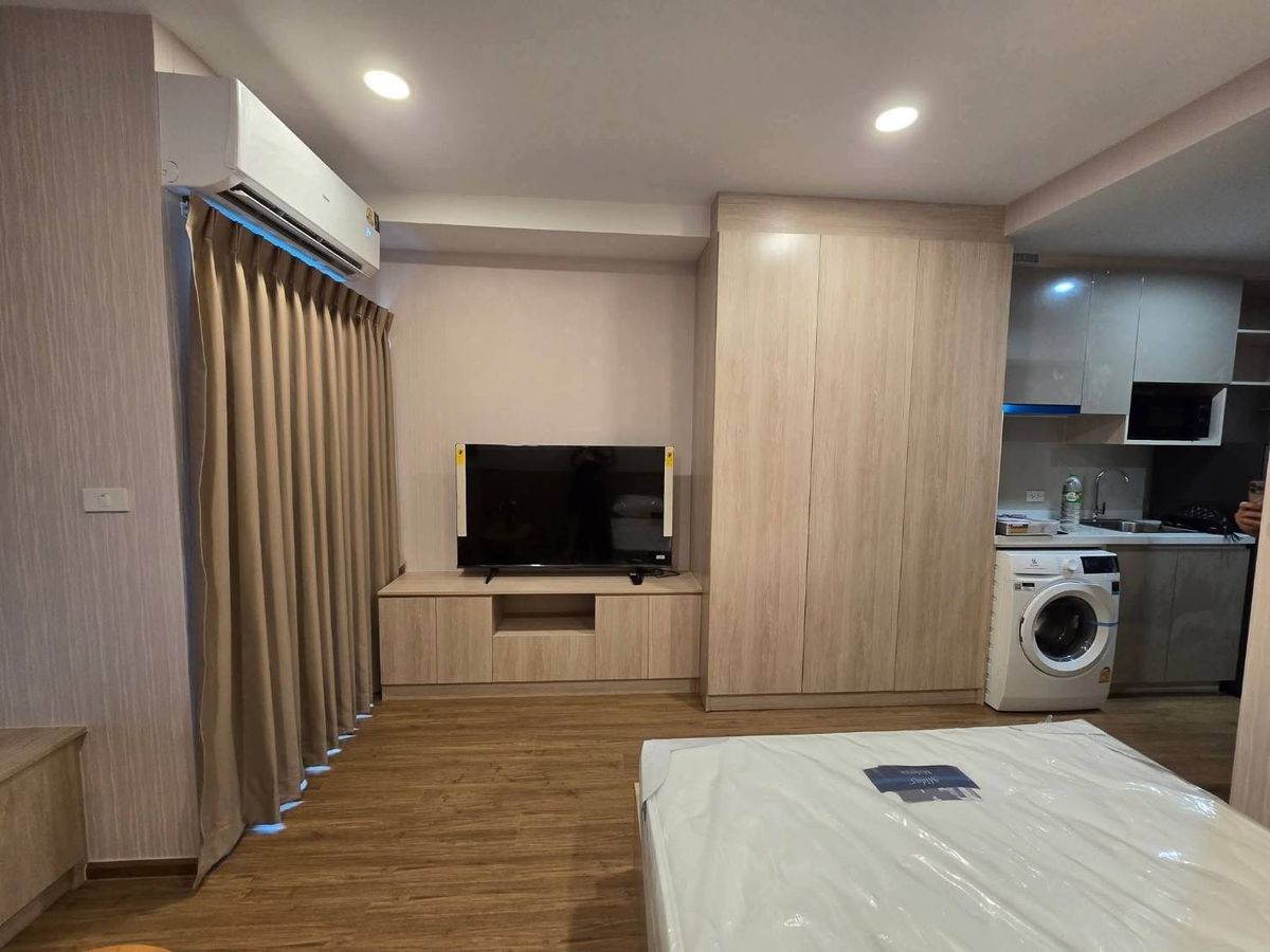 For RentCondoRamkhamhaeng, Hua Mak : For rent ✨ The Livin Ramkhamhaeng ✨ near MRT Interchange Lamsalee, fully furnished and equipped with appliances