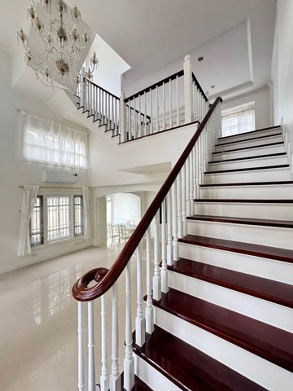 ให้เช่าทาวน์โฮมรามคำแหง หัวหมาก : HR2910ให้เช่าทาวน์โฮม 3.5 ชั้น หลังมุม โครงการซิตี้พลัส สุขุมวิท 50 มีเฟอร์บางส่วน ใกล้ทางด่วนเดินทางสะดวก