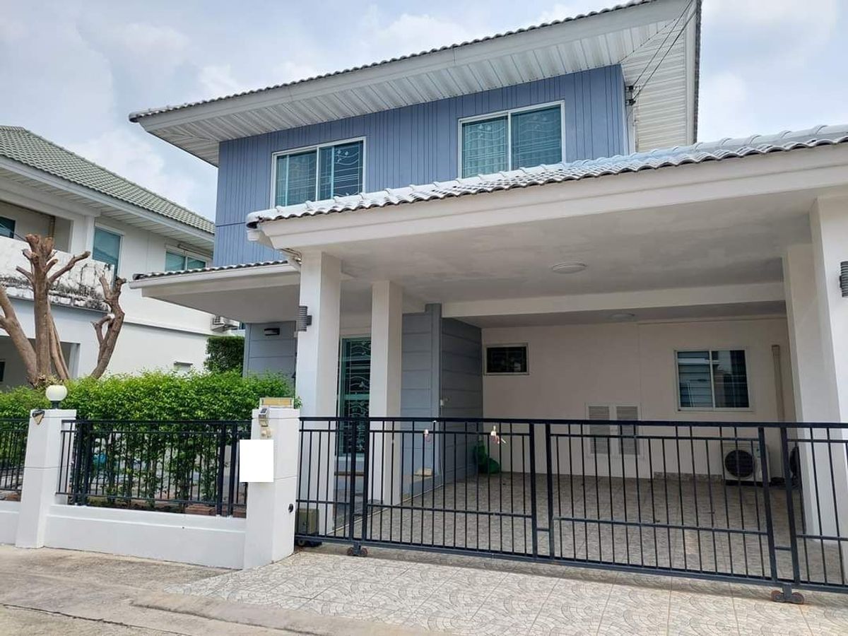 For RentHouseNonthaburi, Bang Yai, Bangbuathong : For rent, 34 sq m, 4 bedrooms, 2 bathrooms, 2-story twin house, The Villa Rattanathibet, Soi Tha It, near MRT Bang Rak Noi.