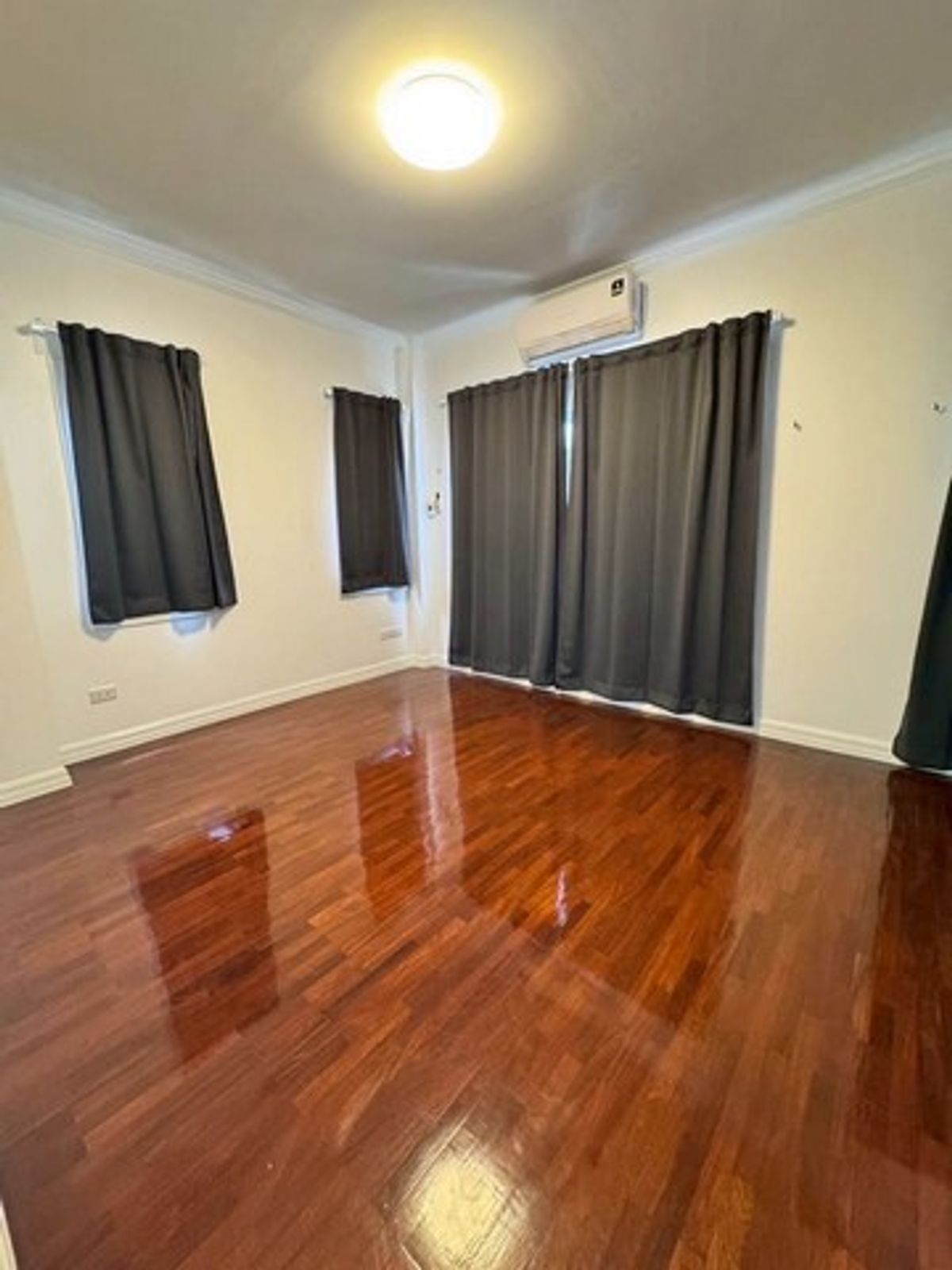 ให้เช่าทาวน์โฮมรามคำแหง หัวหมาก : HR2910ให้เช่าทาวน์โฮม 3.5 ชั้น หลังมุม โครงการซิตี้พลัส สุขุมวิท 50 มีเฟอร์บางส่วน ใกล้ทางด่วนเดินทางสะดวก