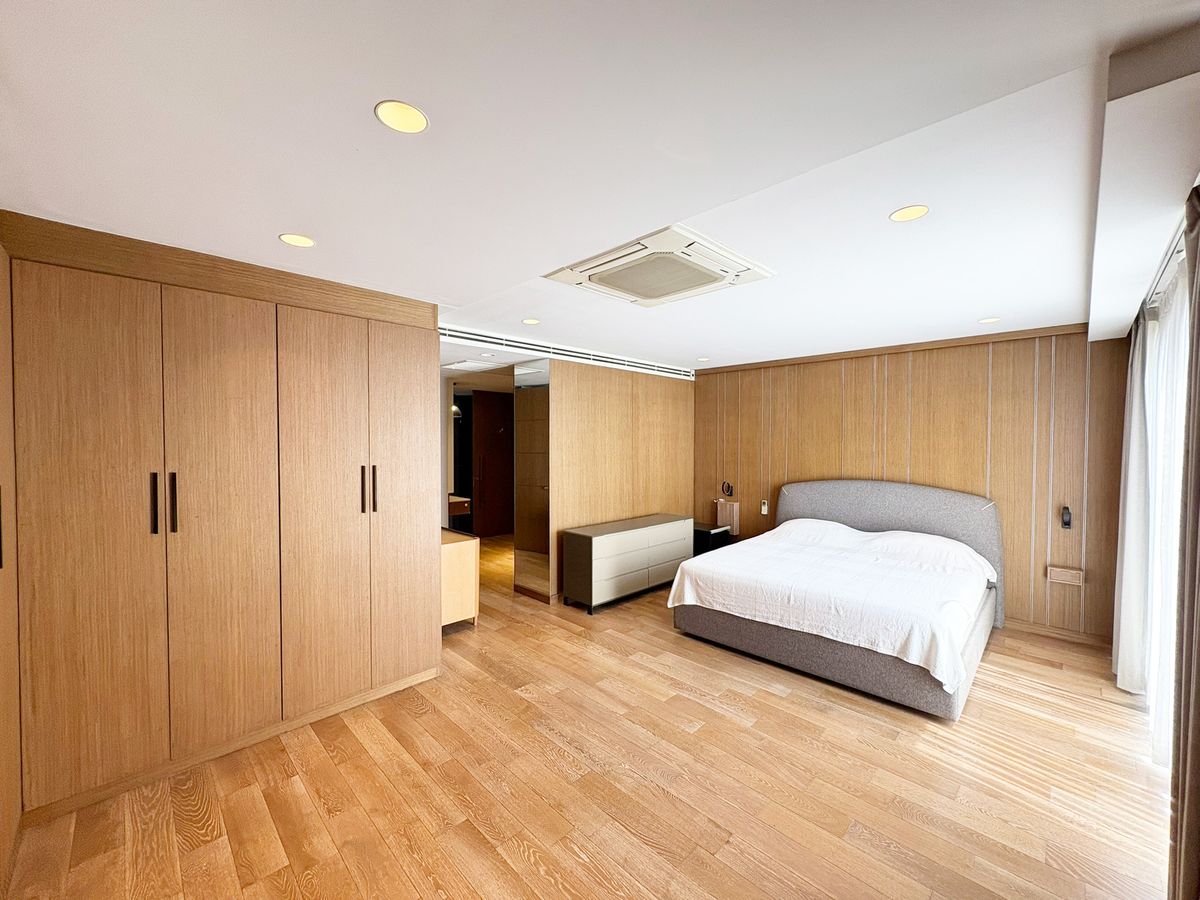 ขายทาวน์โฮมพระราม 3 สาธุประดิษฐ์ : 🌟 ทาวน์โฮมหรู 4.5 ชั้น บ้านทำเลทอง ใจกลางพระราม 3 🌟