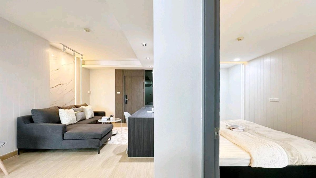 For SaleCondoRatchadapisek, Huaikwang, Suttisan : 💥 Located in a condo but comfortable like a house! Large central room 🚅MRT Huai Khwang just reach 📌 Project: Supalai City Resort-Huai City Resort Ratchada-Huaykwang 🌳