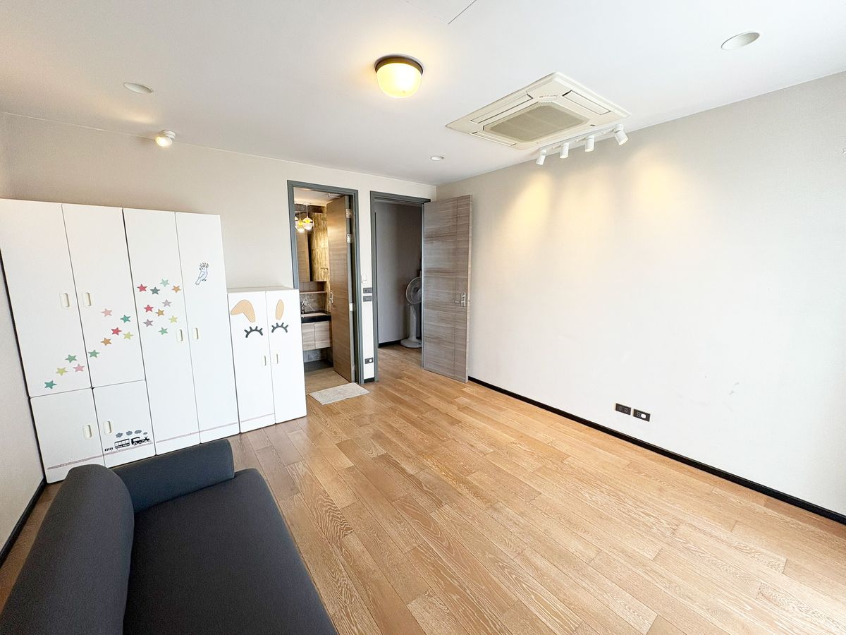 ขายทาวน์โฮมพระราม 3 สาธุประดิษฐ์ : 🌟 ทาวน์โฮมหรู 4.5 ชั้น บ้านทำเลทอง ใจกลางพระราม 3 🌟