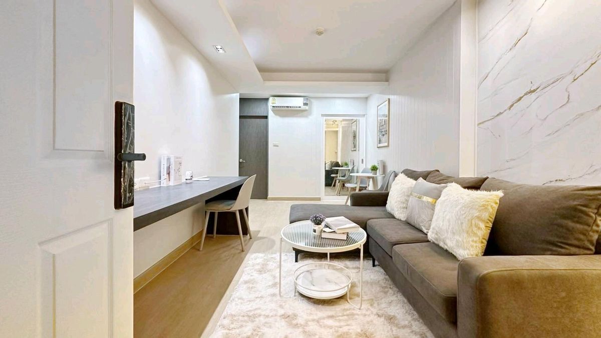 For SaleCondoRatchadapisek, Huaikwang, Suttisan : 💥 Located in a condo but comfortable like a house! Large central room 🚅MRT Huai Khwang just reach 📌 Project: Supalai City Resort-Huai City Resort Ratchada-Huaykwang 🌳