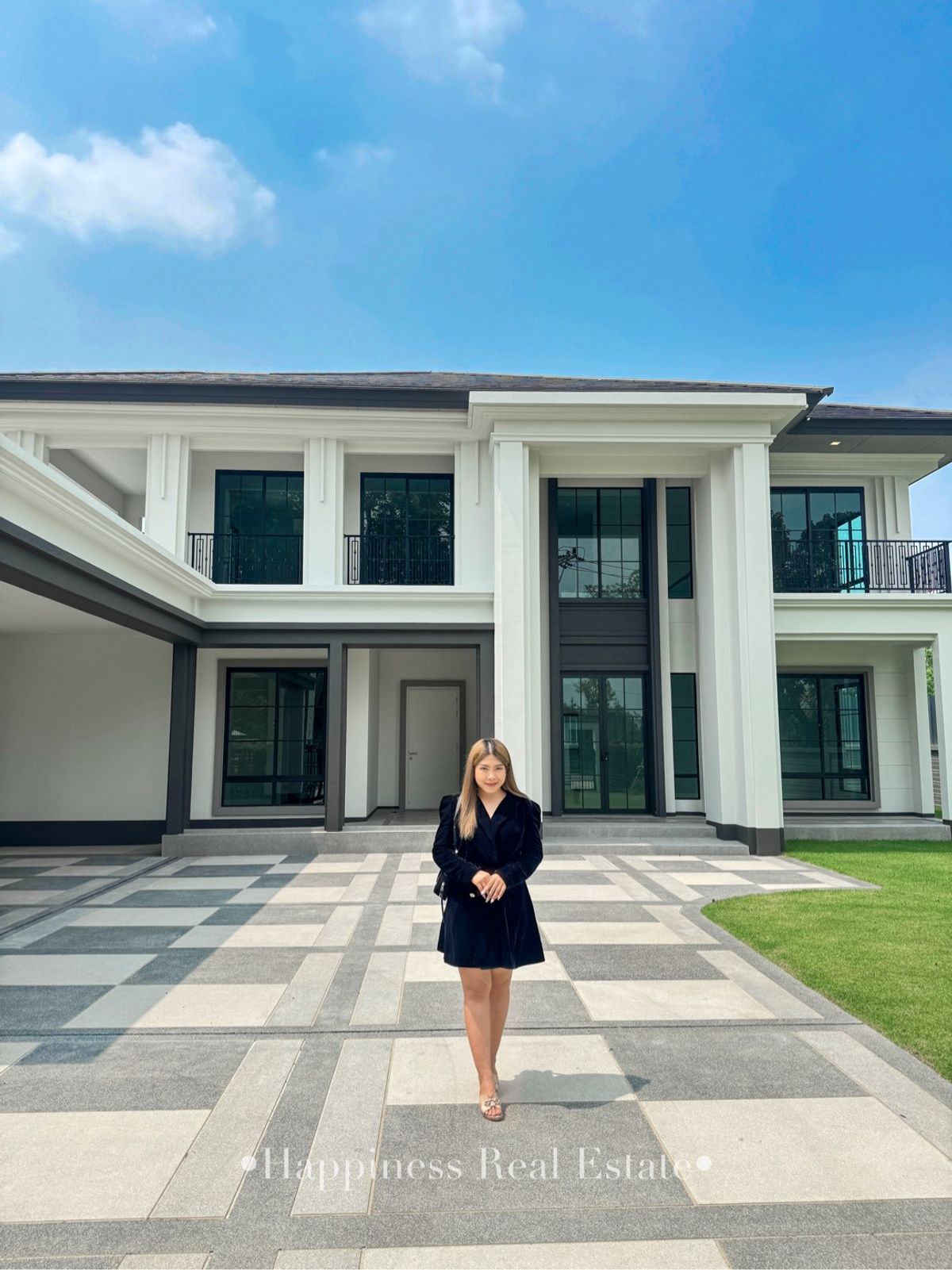 For SaleHousePathum Thani,Rangsit, Thammasat : 🔥 House that seems to have been resting in a detached house next to the golf golf golf villa #Pathum Thani is only 𝟕𝟎 unit.
