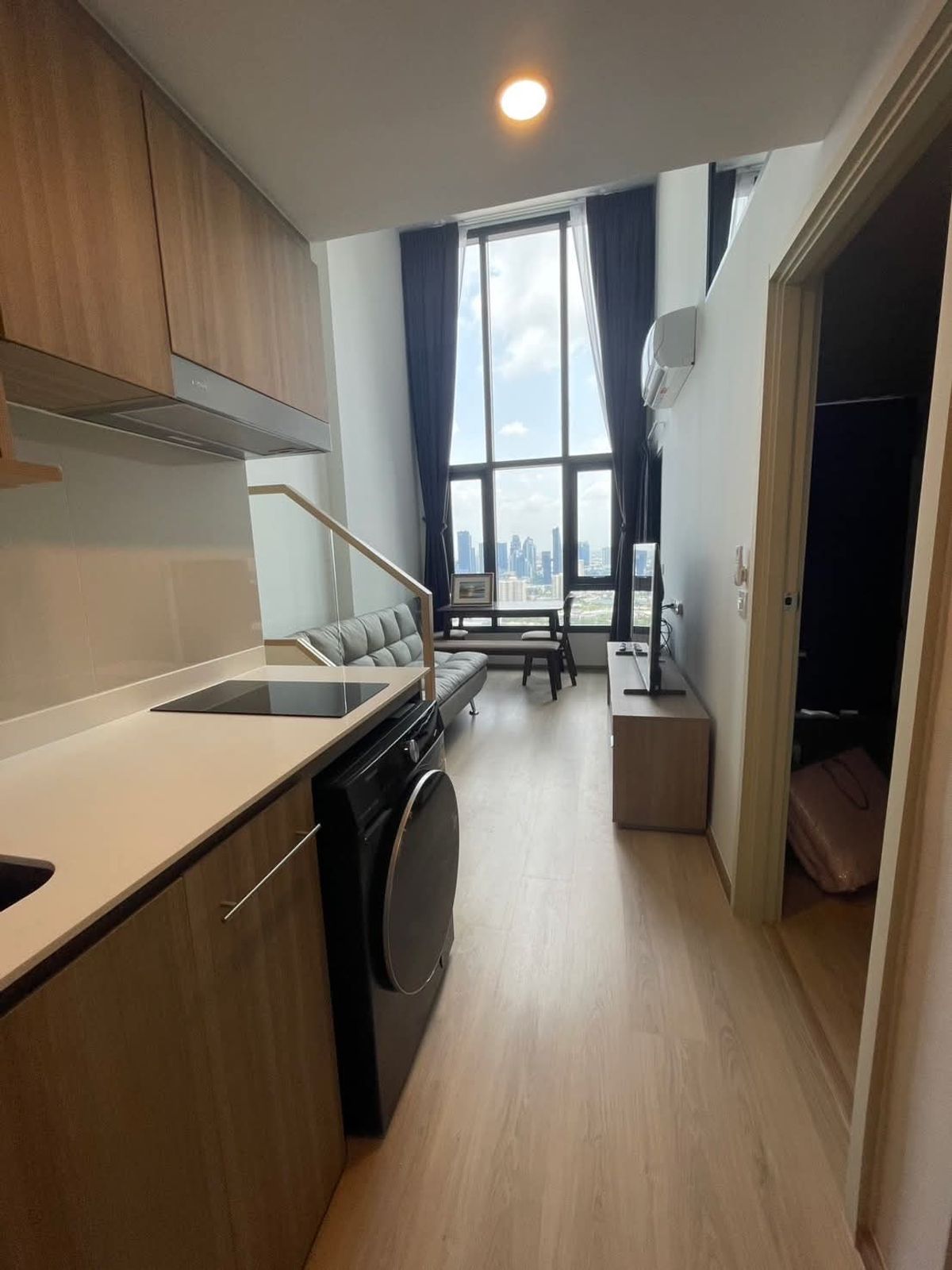 ให้เช่าคอนโดคลองเตย กล้วยน้ำไท : ให้เช่า ✨ Life Rama 4 - Asoke ✨ ใกล้ MRT ศูนย์ประชุมสิริกิติ์ เฟอร์นิเจอร์ และ เครื่องใช้ไฟฟ้าครบ 