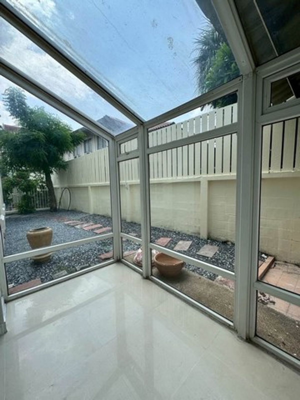 ให้เช่าทาวน์โฮมรามคำแหง หัวหมาก : HR2910ให้เช่าทาวน์โฮม 3.5 ชั้น หลังมุม โครงการซิตี้พลัส สุขุมวิท 50 มีเฟอร์บางส่วน ใกล้ทางด่วนเดินทางสะดวก