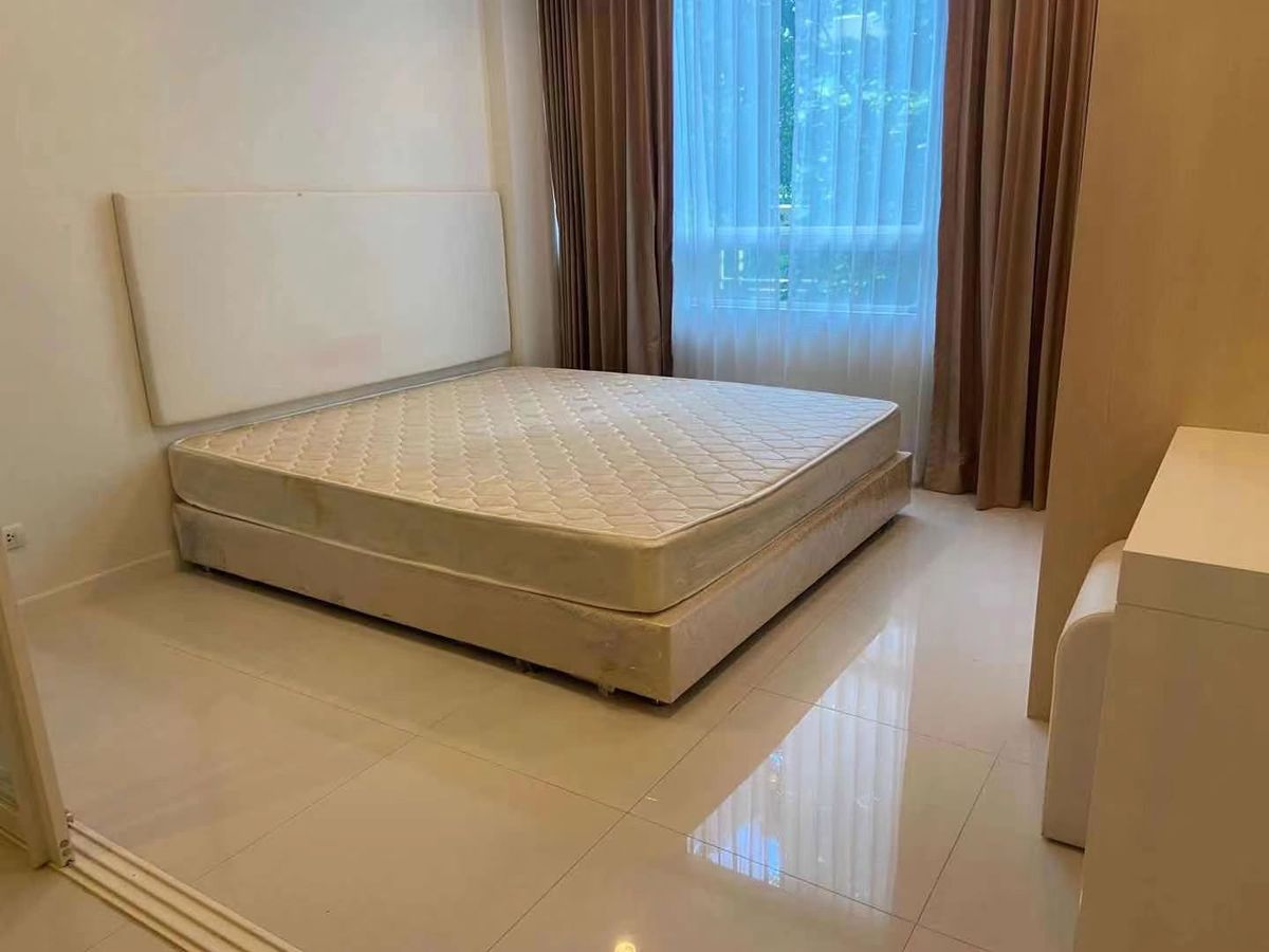 For RentCondoPattanakan, Srinakarin : Condo for rent, Element Srinakarin, 1 bedroom, 1 bathrooms, garden view, near Seacon Square and Dusit Thani College.