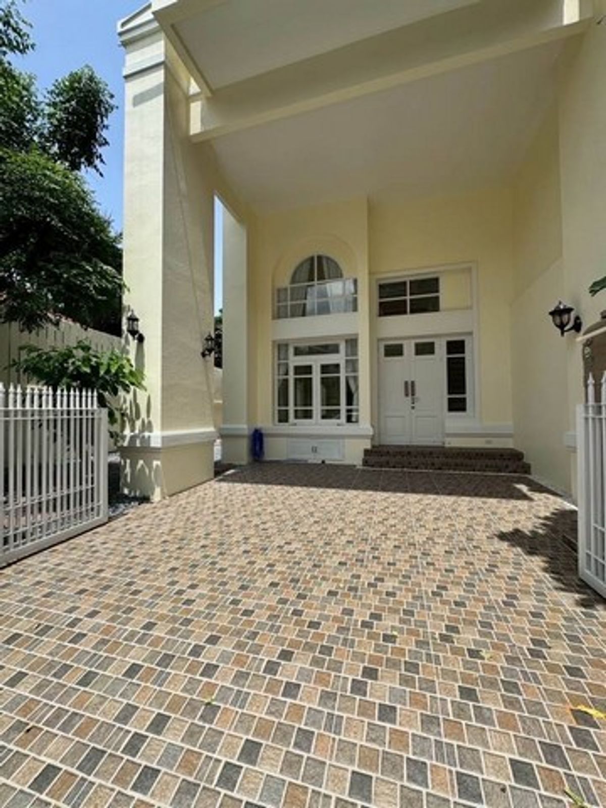 ให้เช่าทาวน์โฮมรามคำแหง หัวหมาก : HR2910ให้เช่าทาวน์โฮม 3.5 ชั้น หลังมุม โครงการซิตี้พลัส สุขุมวิท 50 มีเฟอร์บางส่วน ใกล้ทางด่วนเดินทางสะดวก