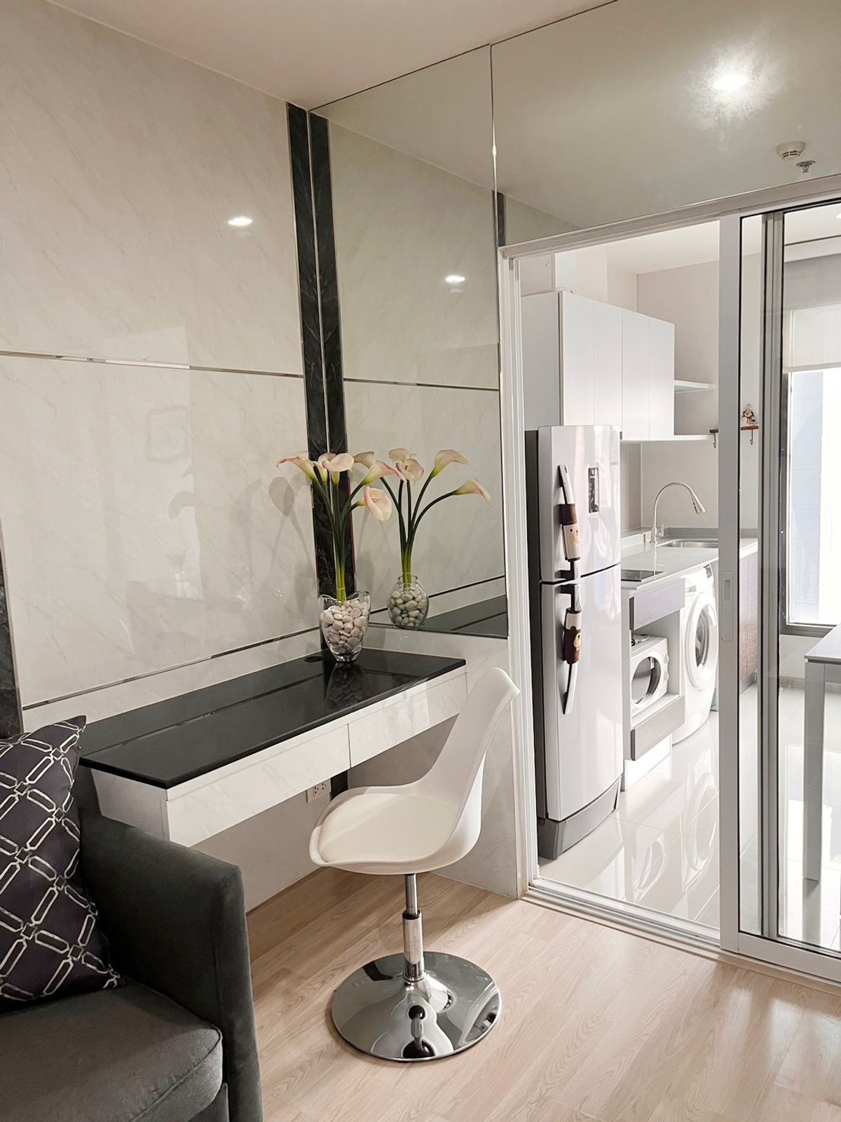 For RentCondoRatchadapisek, Huaikwang, Suttisan : 🔥For urgent rent 🔥Centric Ratchada - Huai Khwang, fully furnished, ready to move in, next to MRT Huai Khwang ❗