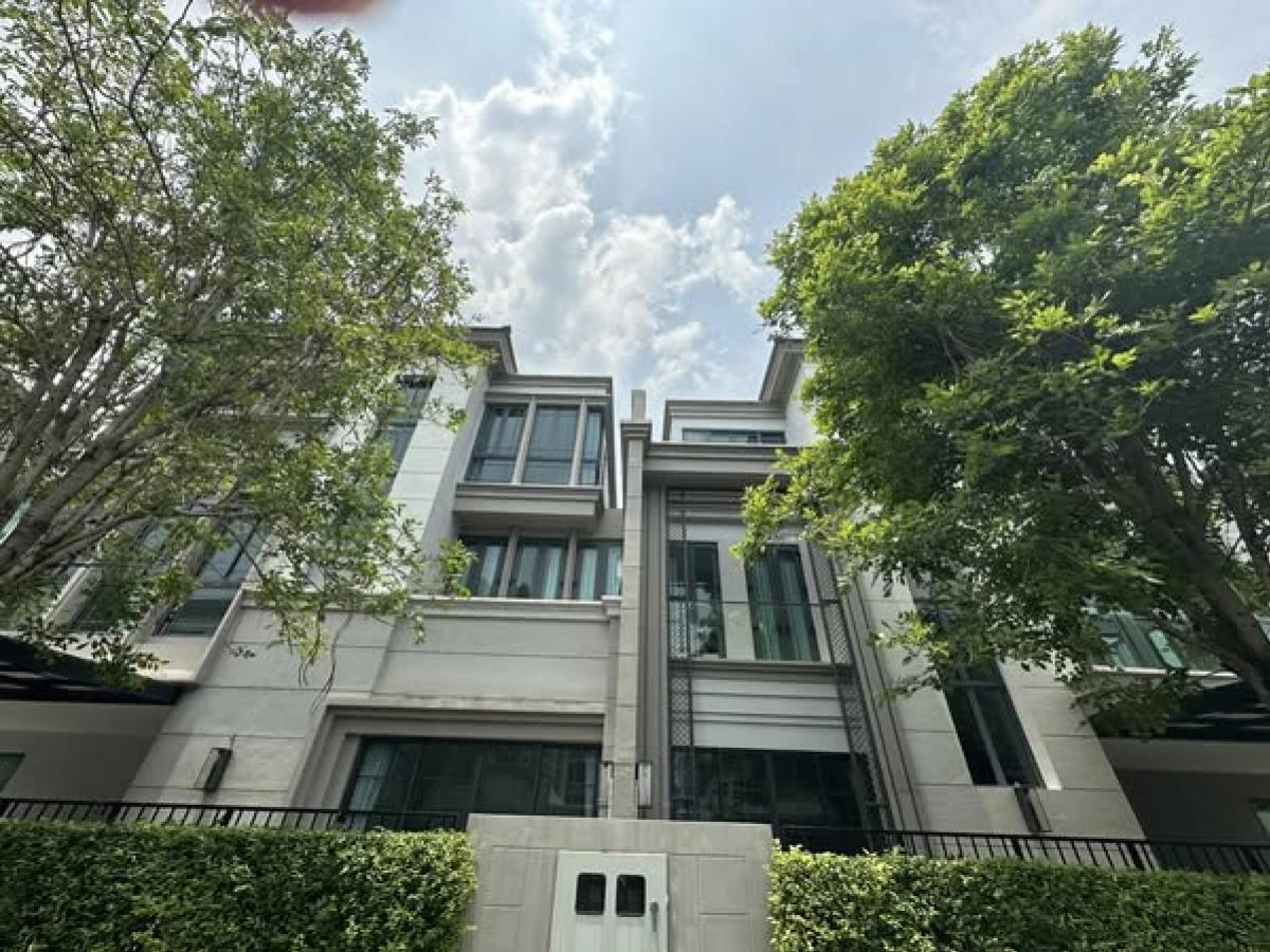 For SaleTownhomePattanakan, Srinakarin : Luxury 3-Bedroom House at The SONNE Srinakarin-Bangna, Your Dream Home Awaits!