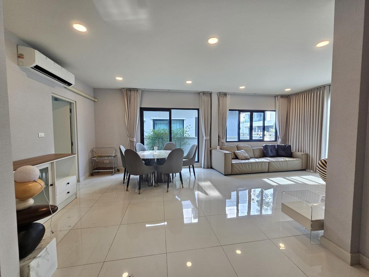 For RentHouseBangna, Bearing, Lasalle : Beautiful 4-Bedroom Home in Bangna, Rent Only 80,000 THB/Month!