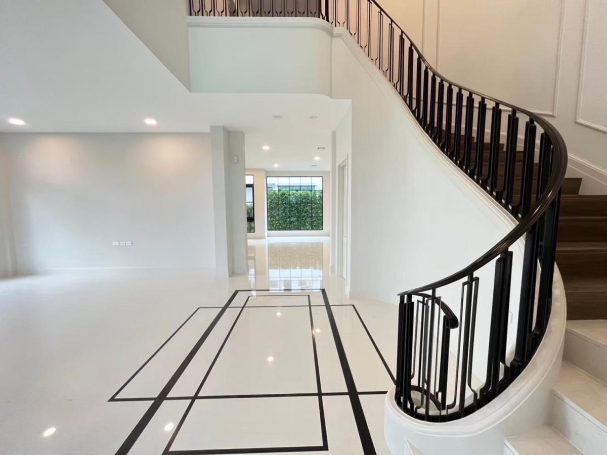 For SaleHousePattanakan, Srinakarin : Luxury Condo in Heart of Bangkok, Golden Location Nantawan Rama 9-New Krungthepkreetha 5 Bed 7 Bath Luxury Condo in Heart of Bangkok Nantawan Rama 9-New Krungthepkreetha 5 Bed 7 Baht 400,000 THB/Month 89,000,000 THB for Sale