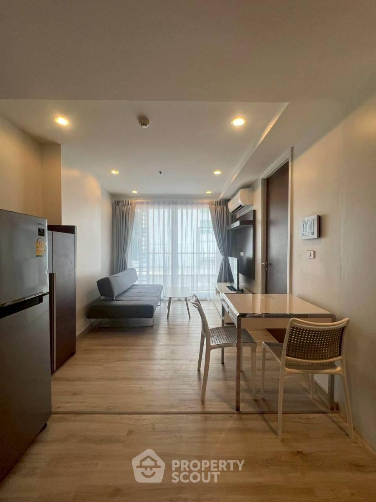 For SaleCondoNana, North Nana,Sukhumvit13, Soi Nana : 1-BR Condo at 15 Sukhumvit Residences near BTS Nana
