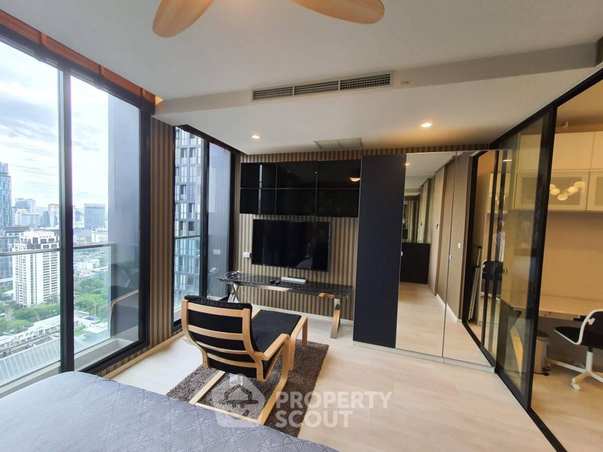 For RentCondoWitthayu, Chidlom, Langsuan, Ploenchit : 1-BR Condo at Noble Ploenchit near BTS Phloen Chit