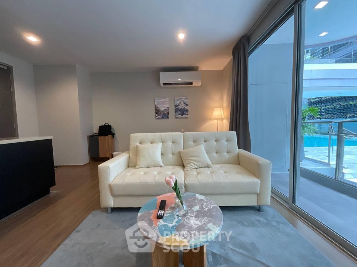 For RentCondoSukhumvit, Asoke, Thonglor : 2-BR Condo at Q Prasarnmit near MRT Phetchaburi