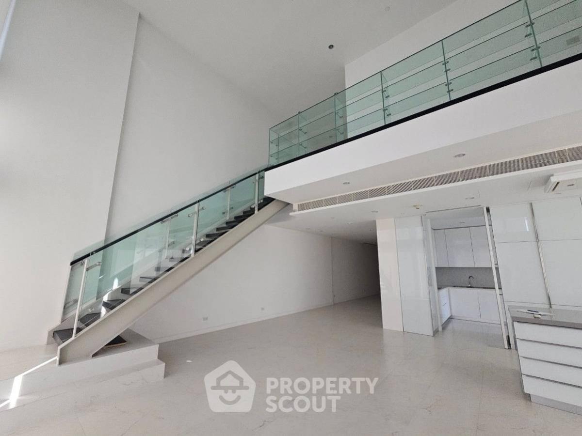 For RentCondoWitthayu, Chidlom, Langsuan, Ploenchit : 4-BR Condo at 185 Rajadamri near BTS Ratchadamri