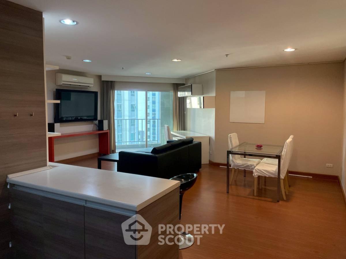For RentCondoRama9, Petchburi, RCA : 2-BR Condo at Belle Grand Rama 9 near MRT Phra Ram 9