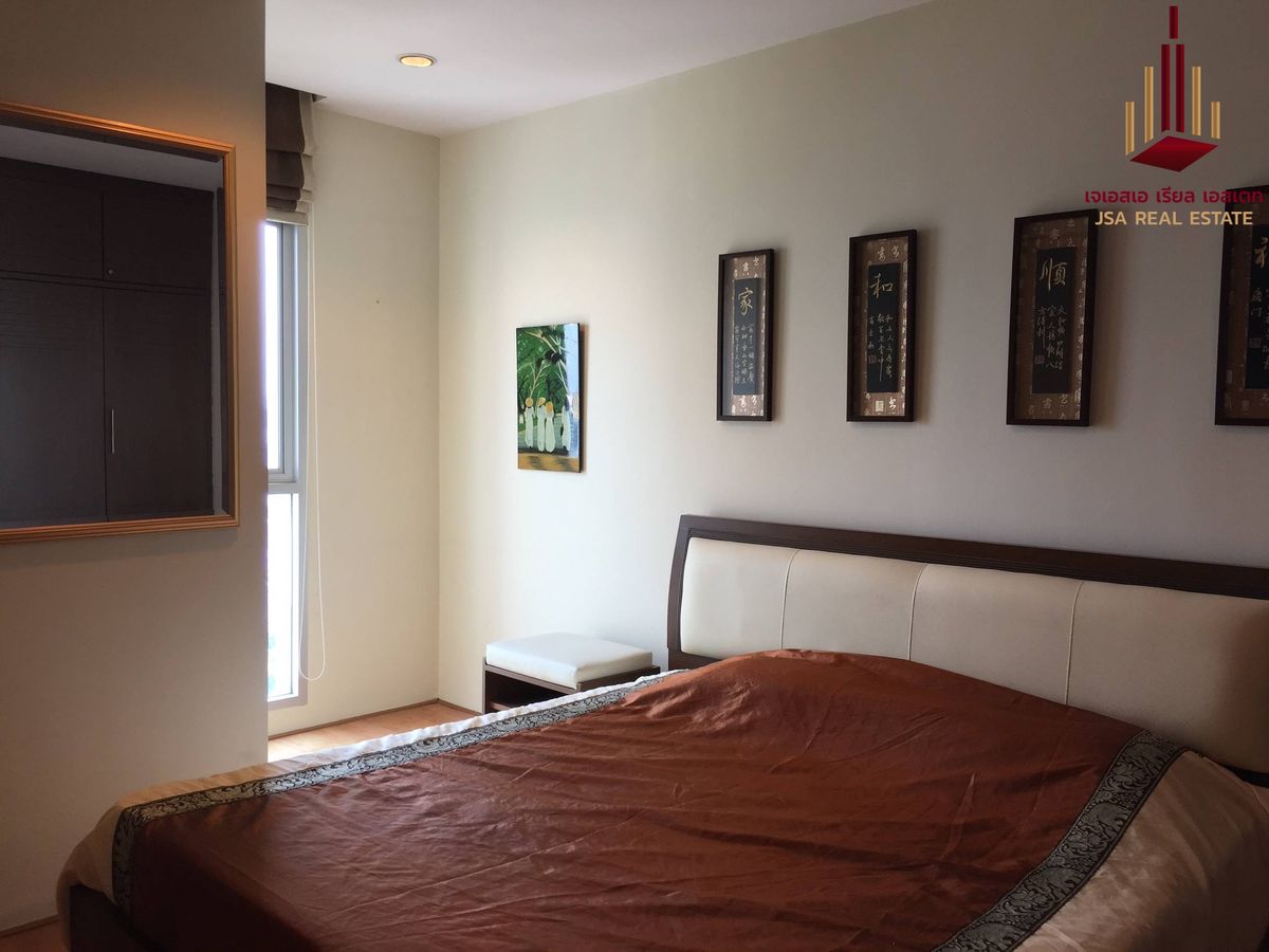 For SaleCondoLadprao, Central Ladprao : ✨ For Sale: The Light Ladprao Condo ✨ 💰 Only 3,700,000 THB