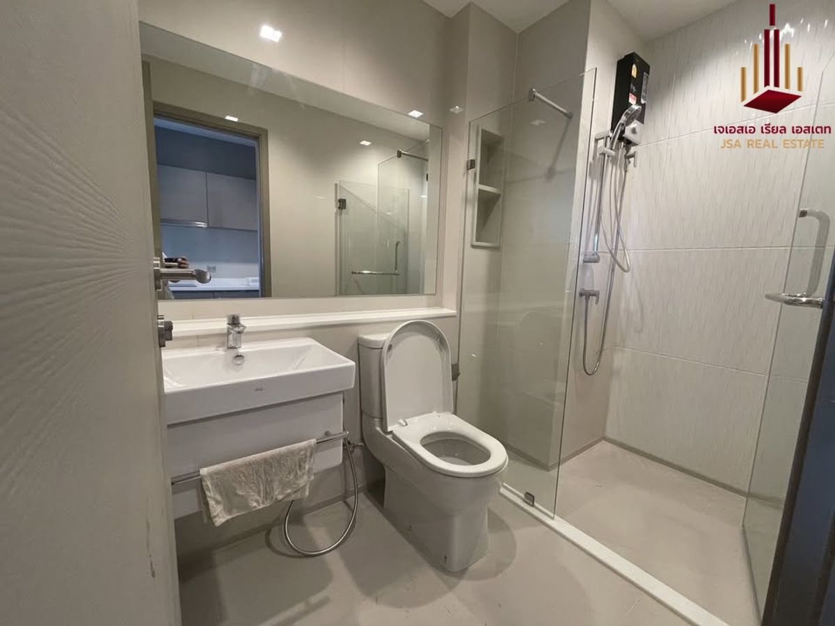 For RentCondoRama9, Petchburi, RCA : ✨ For Rent: Life Asoke - Rama 9 Condo ✨ 💰 ONLY 19,000 THB/Month