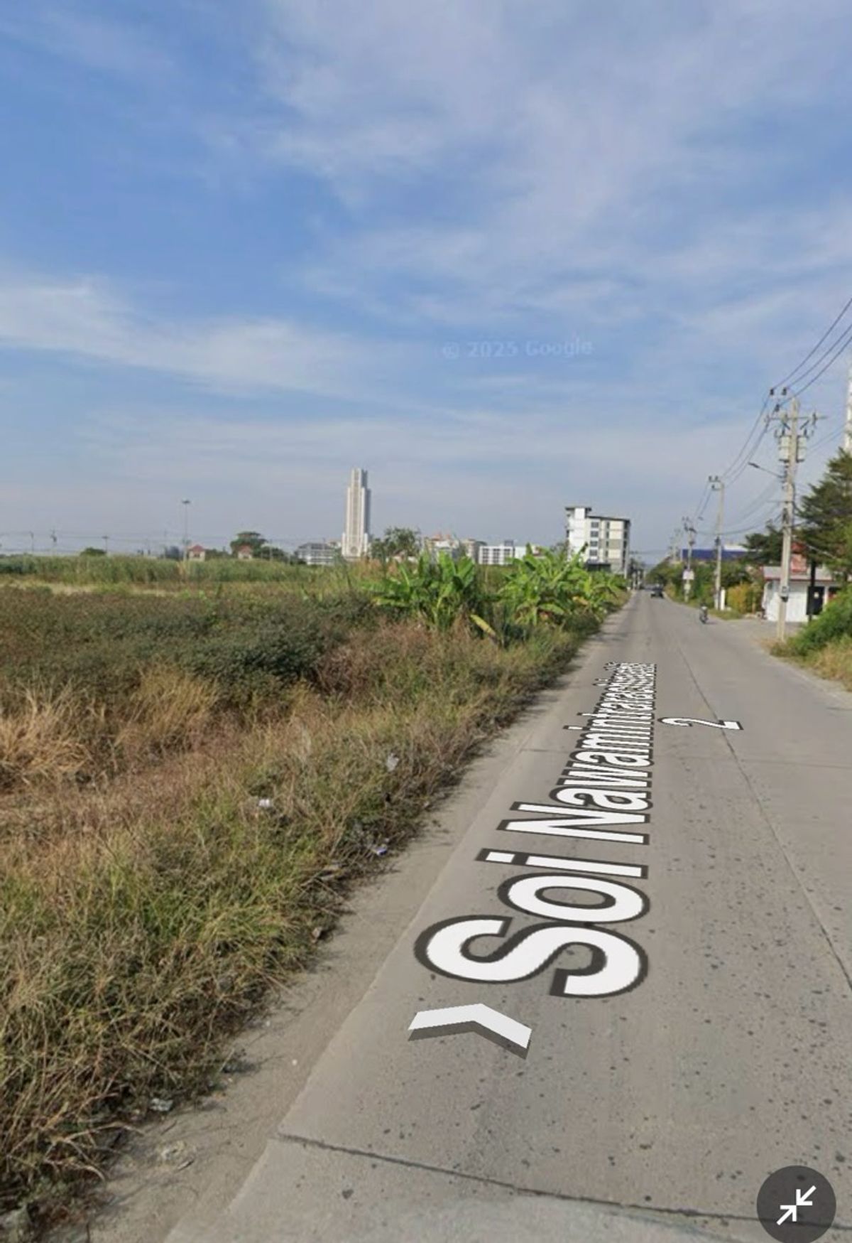 For SaleLandBangna, Bearing, Lasalle : Empty land 4 rai through Soi 2, Soi 4, near ABAC Bangna.