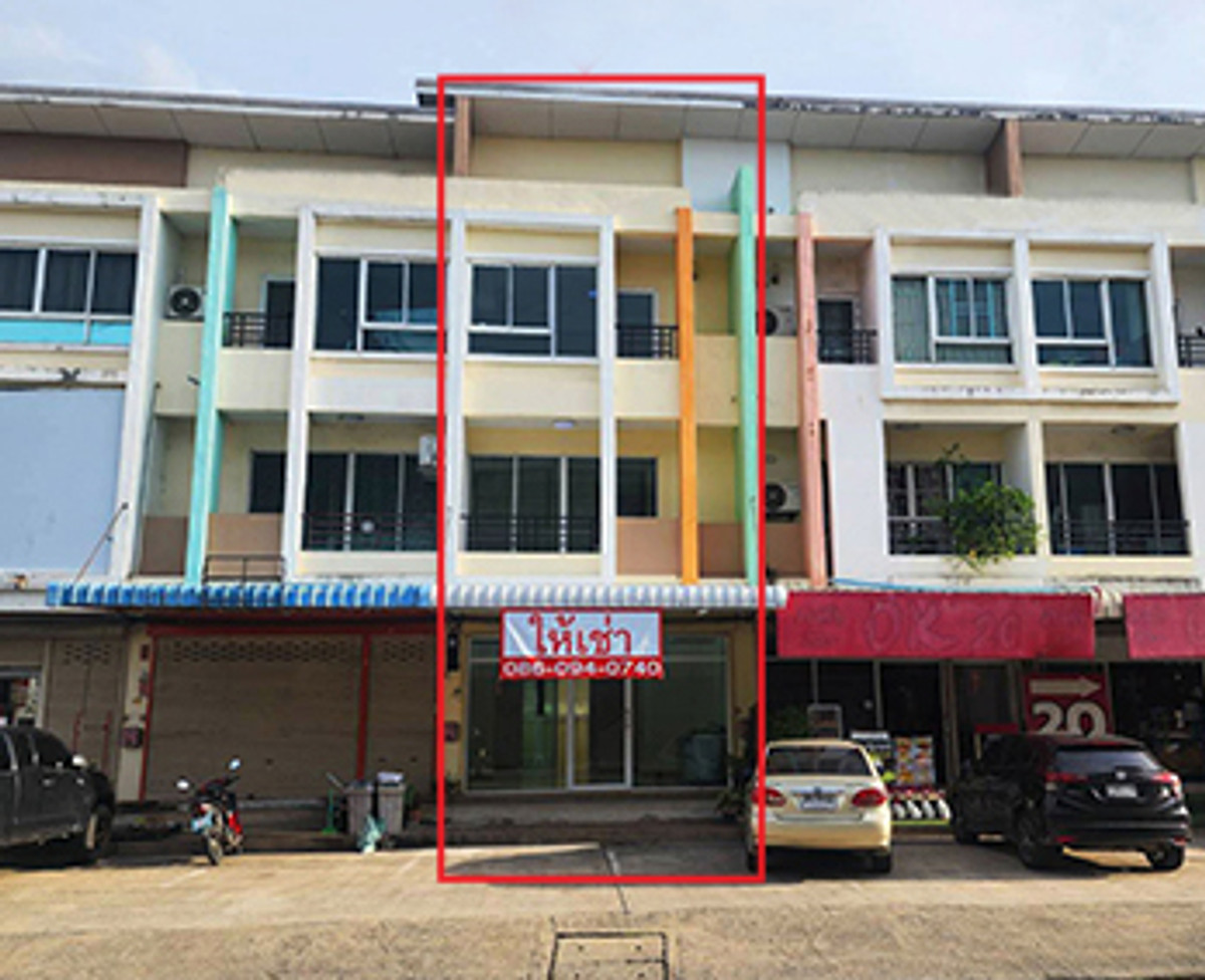 ให้เช่าอาคารพาณิชย์ปทุมธานี รังสิต ธรรมศาสตร์ : ให้เช่าอาคารพาณิชย์ หน้ากว้าง 5 เมตร ติดถนน ใกล้ ตลาด ลาดสวาย รังสิต ลำลูกกา คลอง 3 คลอง 4 ปทุมธานี แต่งสวย พร้อม ประตูกระจก แอร์ กันสาด 