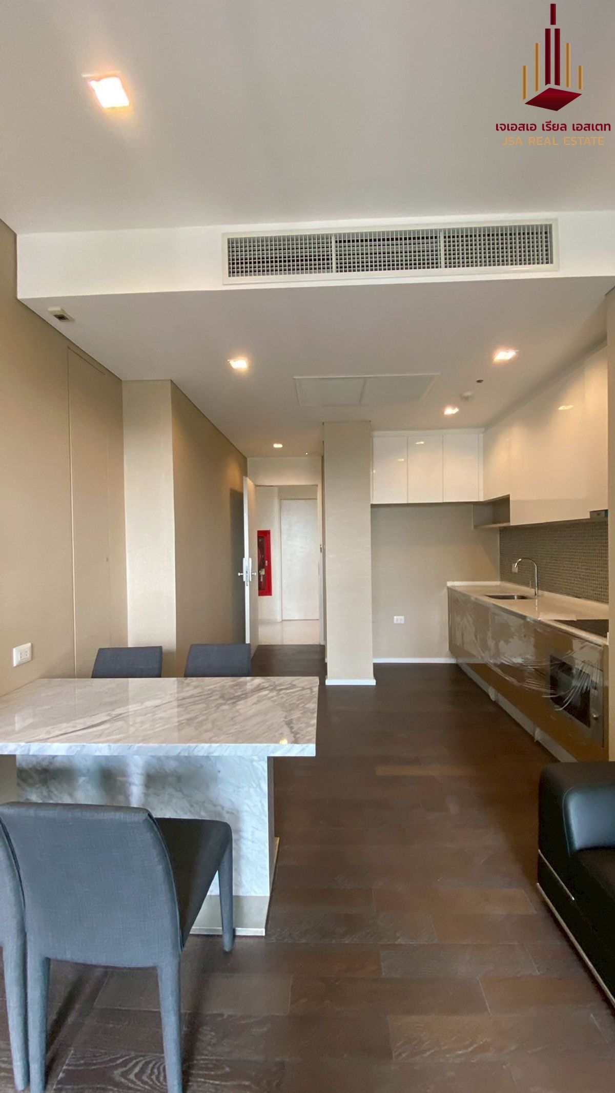 For SaleCondoLadprao, Central Ladprao : ✨ For Sale: The Saint Residences Condo ✨ 💰 Only 5,100,000 THB