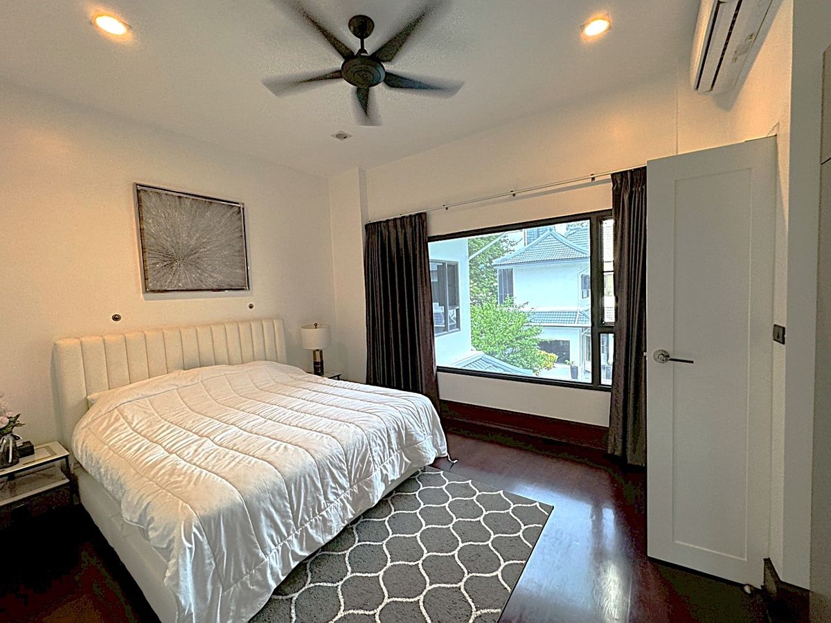 For RentHouseSukhumvit, Asoke, Thonglor : Luxury house with private swimming pool in the heart of Thonglor ** NO CO-AGENT ** 