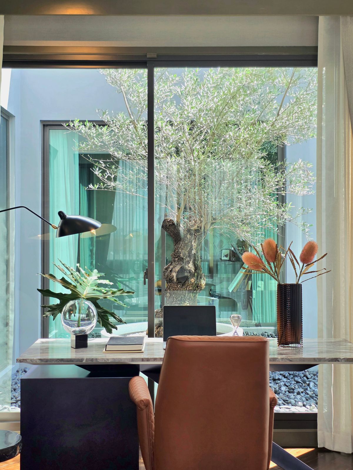 ขายบ้านเลียบทางด่วนรามอินทรา : 95E1 – Ninety Five East One 📞 092-690-5445 Curated Show Villa 846 ตร.ม. 160 Mb. พร้อม Man Cave Private Garage  Flagship Urban Sanctuary in Bangkok 