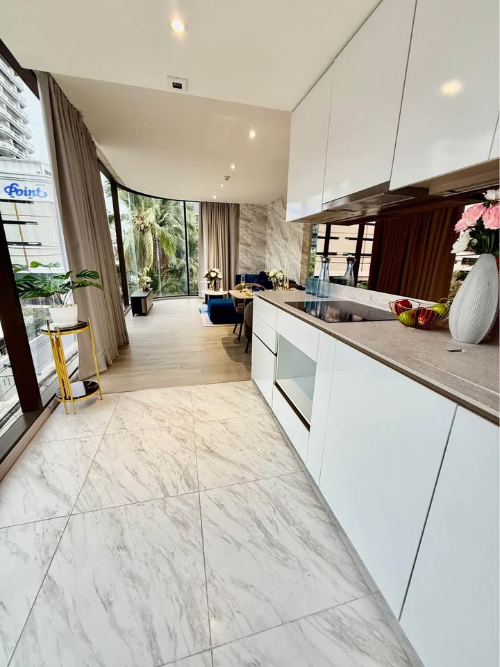 For RentCondoSukhumvit, Asoke, Thonglor : 🔥Urgent Rental🔥 Finn Asoke: Luxuriously decorated, fully furnished, ready to move in, near Benjakitti Park and BTS Asoke.