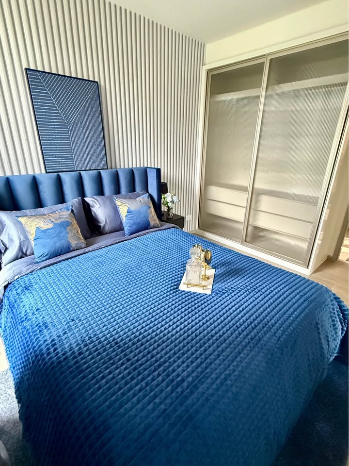 For RentCondoSukhumvit, Asoke, Thonglor : 🔥Urgent Rental🔥 Finn Asoke: Luxuriously decorated, fully furnished, ready to move in, near Benjakitti Park and BTS Asoke.