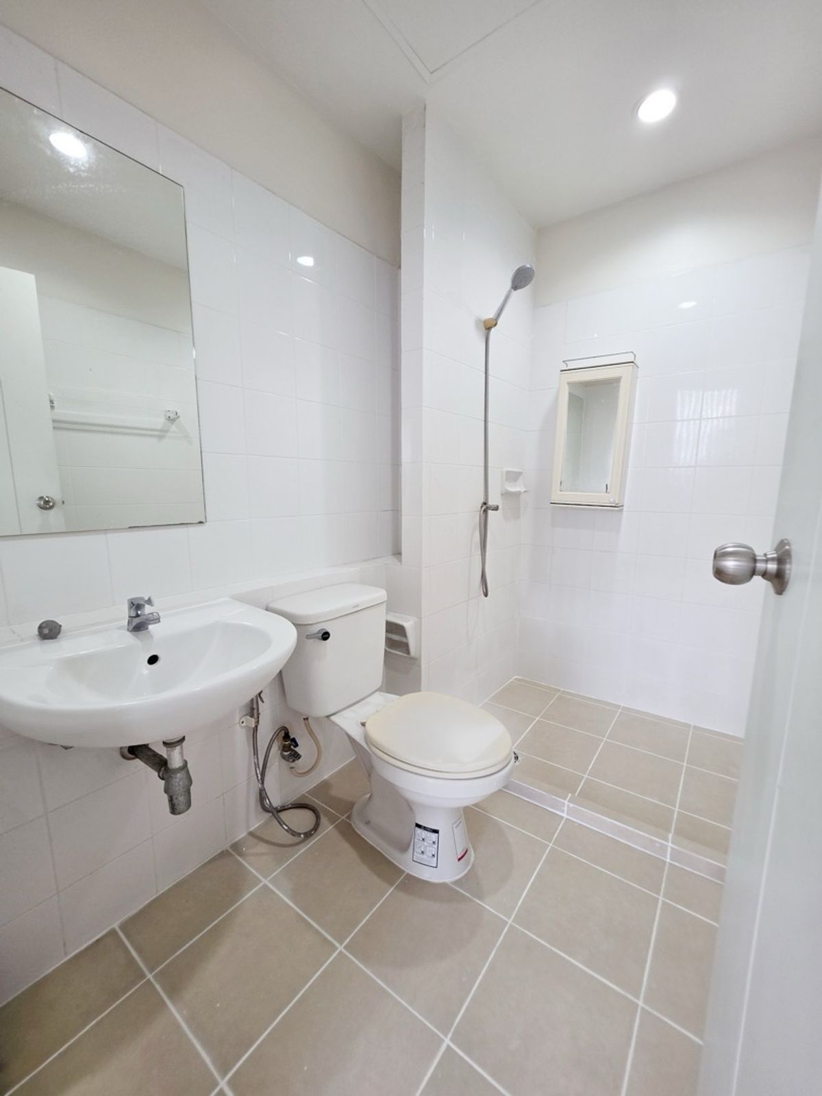 ขายคอนโดโชคชัย4 ลาดพร้าว71 : (ภาพ VDO) 😎⭐👇🏼คอนโดบียูโชคชัย4 สวยจบครบ ผ่อนเบา ใกล้รถไฟฟ้าสานสีเหลือง 